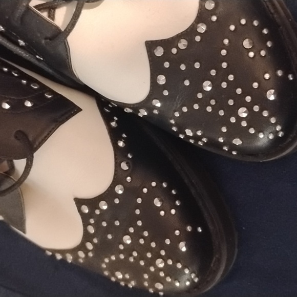 MICHEAL KORS SHOES - Picture 7 of 9